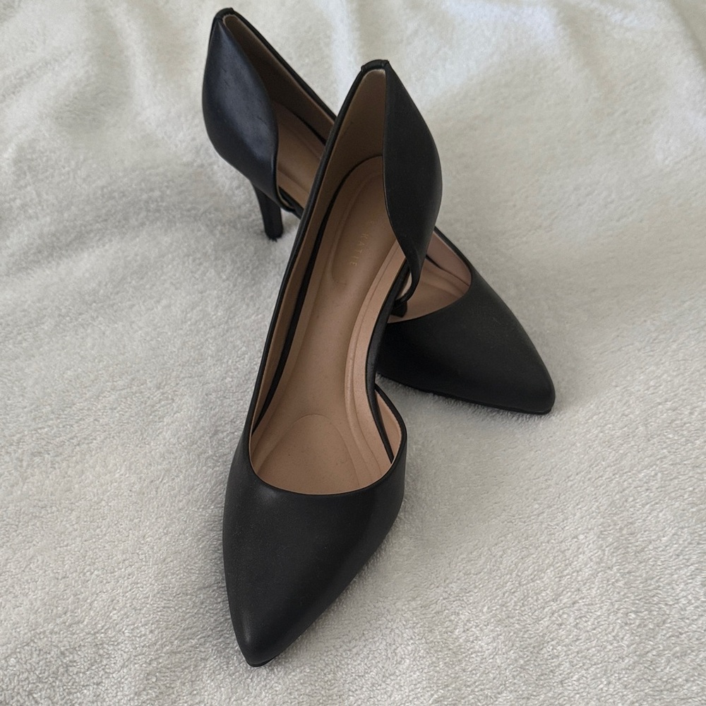 Kelly & Katie Classic Black Heels
